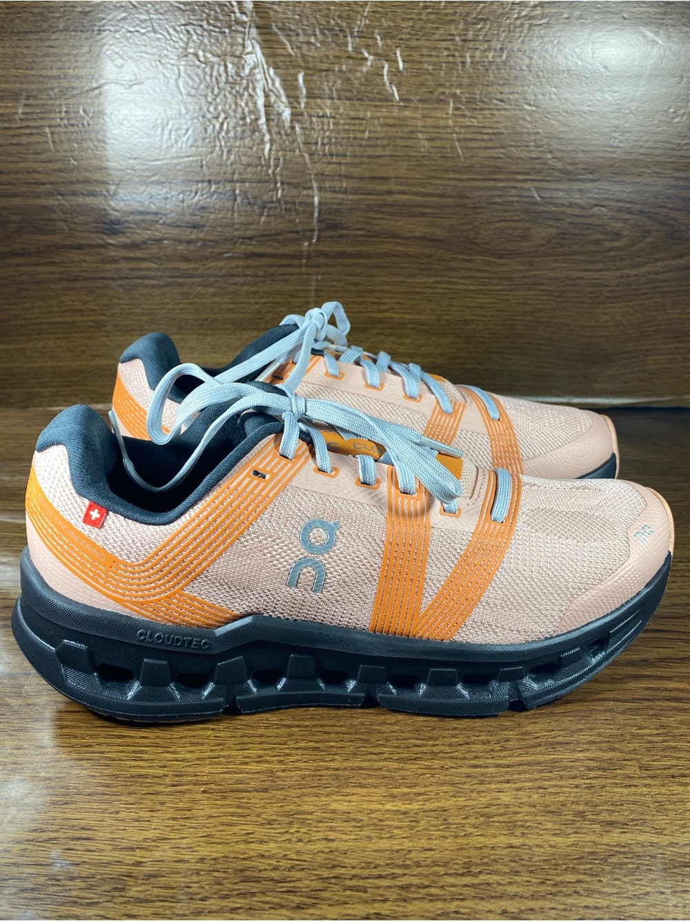 On Cloud Cloudgo women’s shoe size 7.5